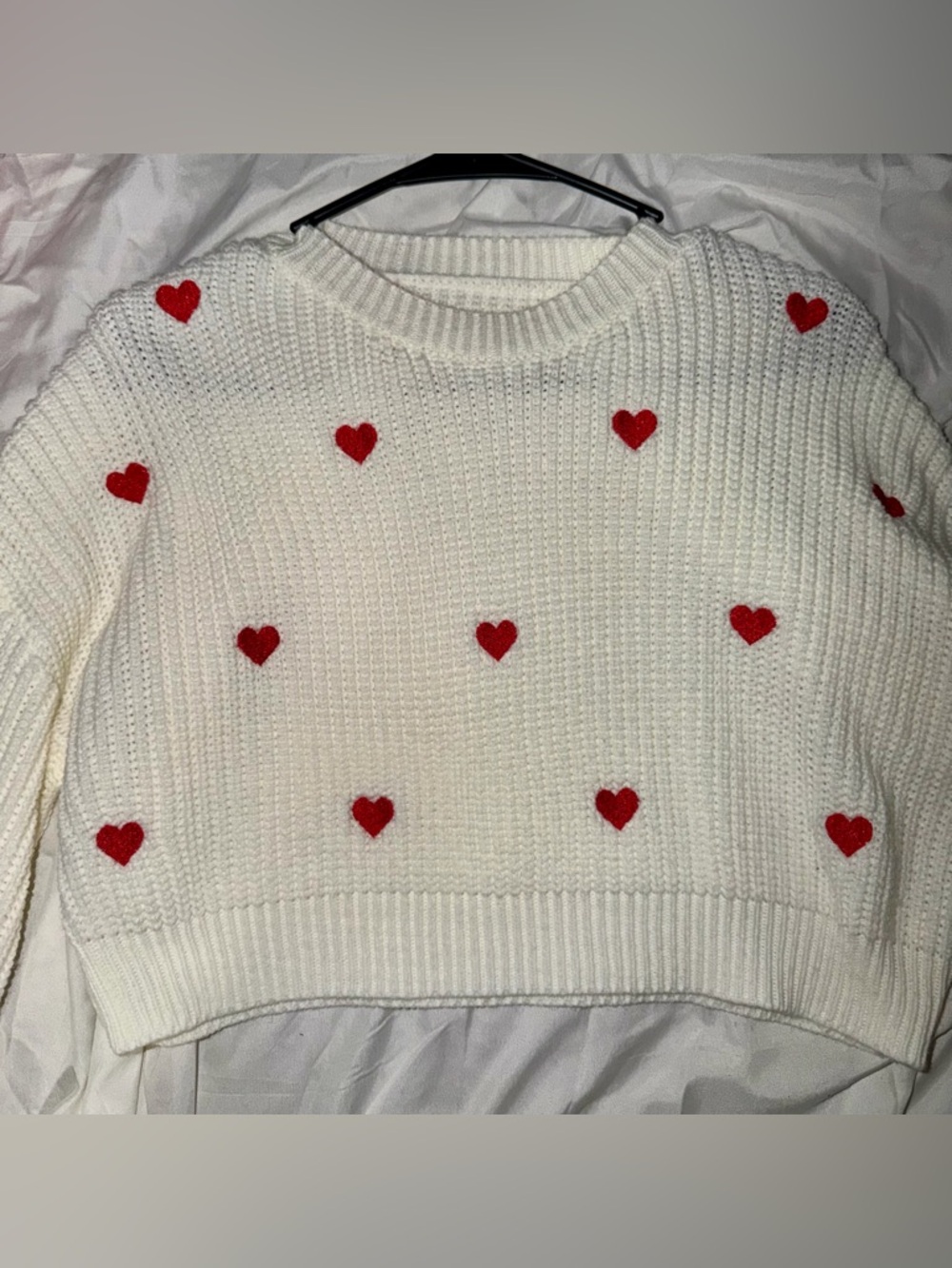 White Long Sleeved Cropped Crewneck Sweater With Little Red Hearts